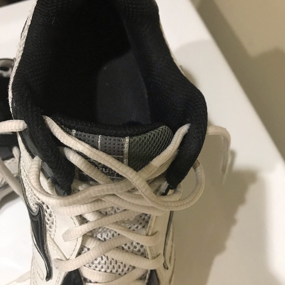 Mizuno Volleyball Shoes
